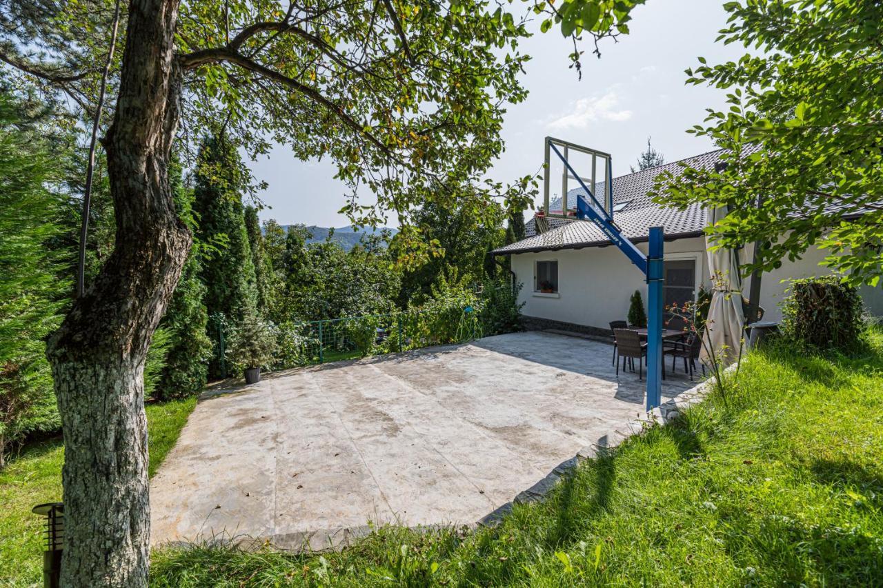Home Alone Braşov Buitenkant foto